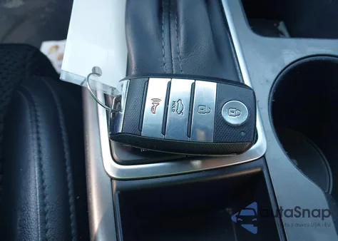 2019 Kia Optima S из США, поврежденный, VIN 5XXGT4L36KG362029